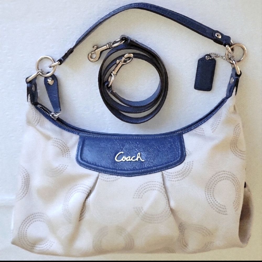 VTG Coach  Shoulder Bag With Crossbody Strap